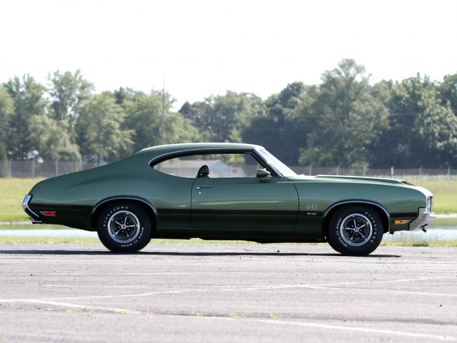  Oldsmobile 442 W-30 Holiday Coupe 1970 года  (фото 7 из 26)